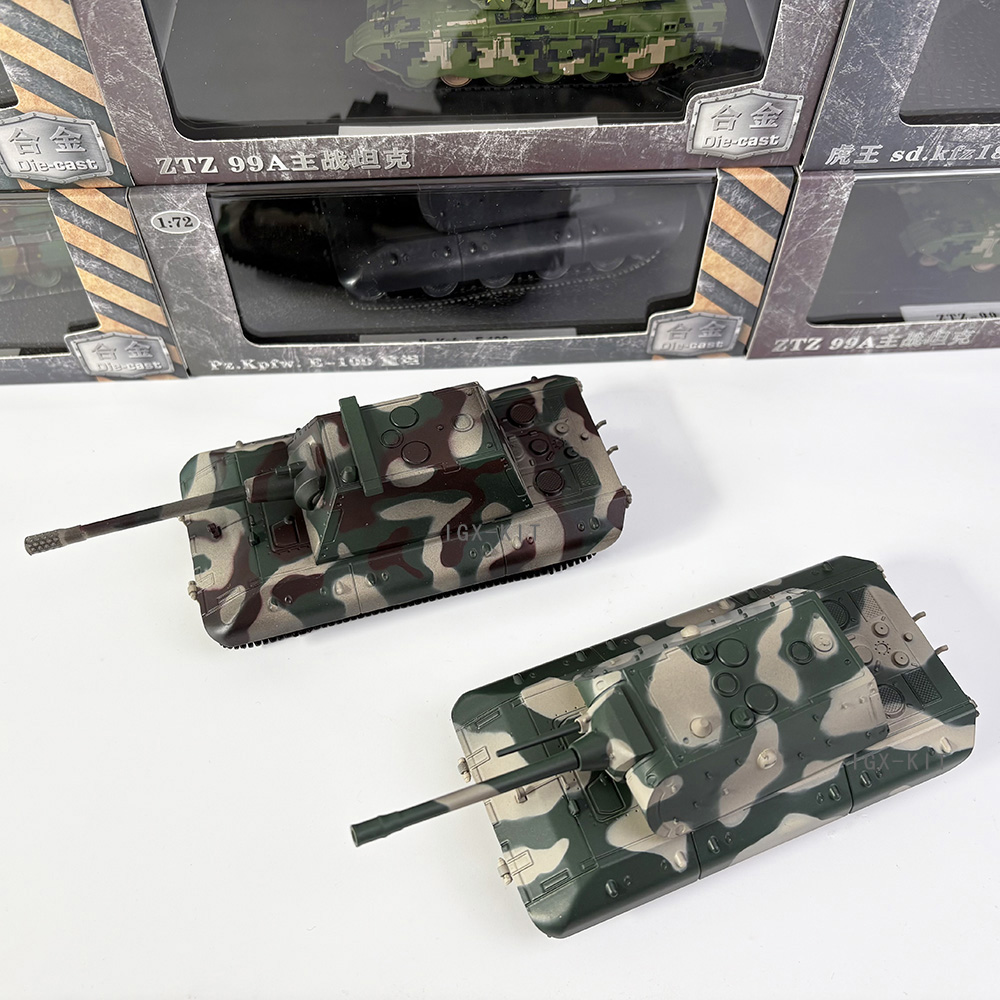 Model Kit Tank - Tanque pesado alemão E-100 em escala